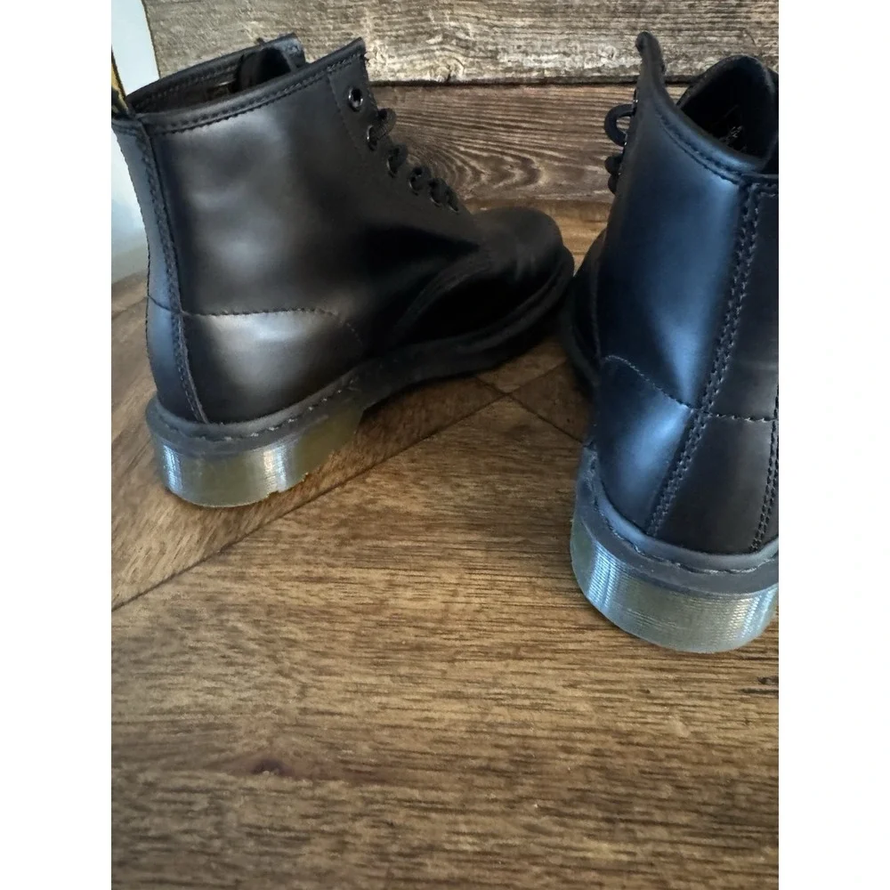 65 Rare‎ DR. MARTENS 101 Black Smooth Leather Chelsea Boots Shoes Men 7 Lady 8